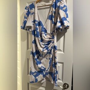 Beautiful Julia Jordan Floral Dress